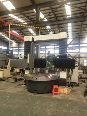 Podwójny wrot Szwajcarskiego typu Advanced Cnc Vertical Lathe Machine dla powierzchni cylindrycznych i stożkowych